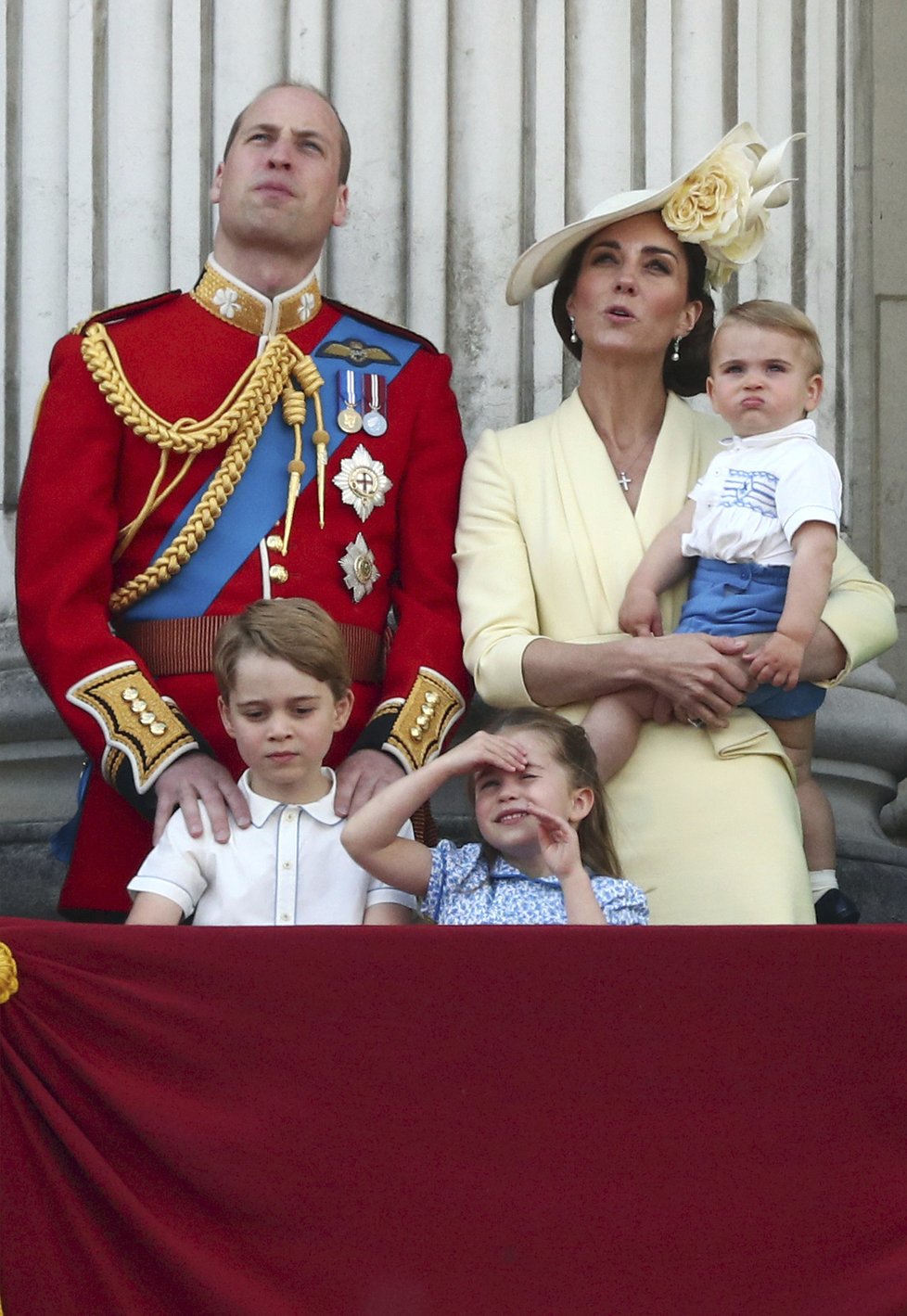 Trooping the Colour - oslavy narozenin královny Alžběty II.