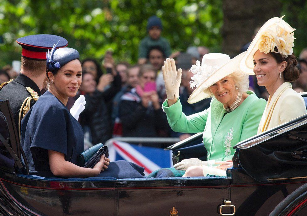 Vévodkyně Kate a Meghan na oslavách narozenin královny