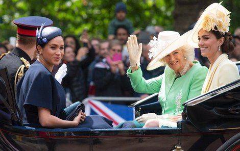 Vévodkyně Kate a Meghan na oslavách narozenin královny
