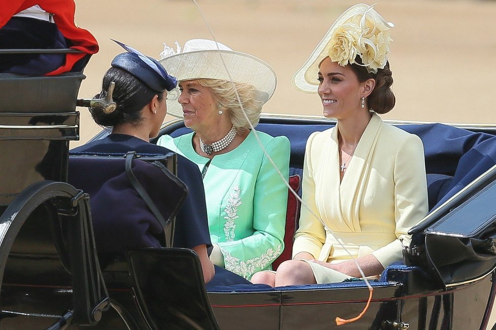 Vévodkyně Kate a Meghan na oslavách narozenin královny