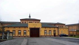Ve věznici v Plzni na Borech se oběsil vězeň.