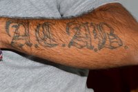 Tetování láká hlavně „bouřliváky“. Na důsledky moc nemyslí, odhalil průzkum