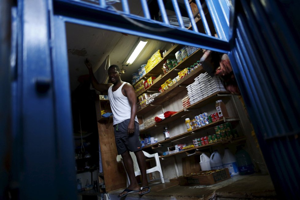 Život v přeplněné panamské věznici La Joya