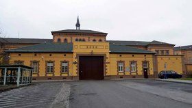 Den hrůzy mezi vězni na Borech: Jeden se zabil, dalšího znásilnili!