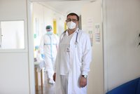 Docent Lukáš Zlatohlávek z VFN: Pacient se radil s „doktorem internetem“. Než zemřel, litoval