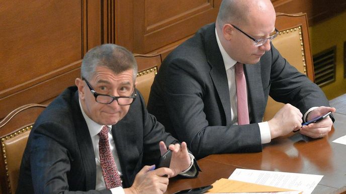 Vicepremiér Andrej Babiš a předseda vlády Bohuslav Sobotka