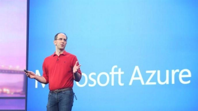 Viceprezident pro cloud v Microsoftu Scott Guthrie.