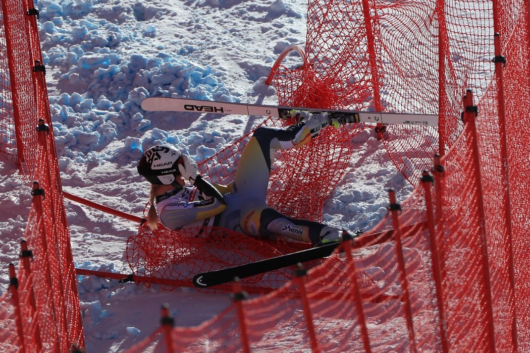 Norka Kajsa Vickhoffová Lieová si při super-G ve Val di Fassa zlomila levou nohu