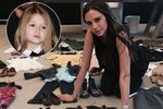 Victoria Beckham rozdala charitě oblečení a boty své dcery Harper.