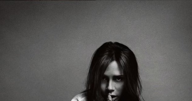 Victoria Beckham nafotila reklamní snímky pro Vogue China.