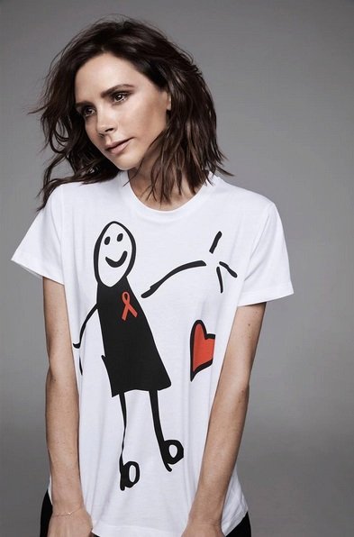 Victoria Beckham překvapila minulý rok, když si nechala vlasy zkrátit na mikádo.