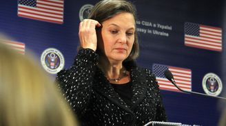 Náměstkyně amerického ministra zahraničí při odposlechnutém hovoru asi měla nekódovaný mobil