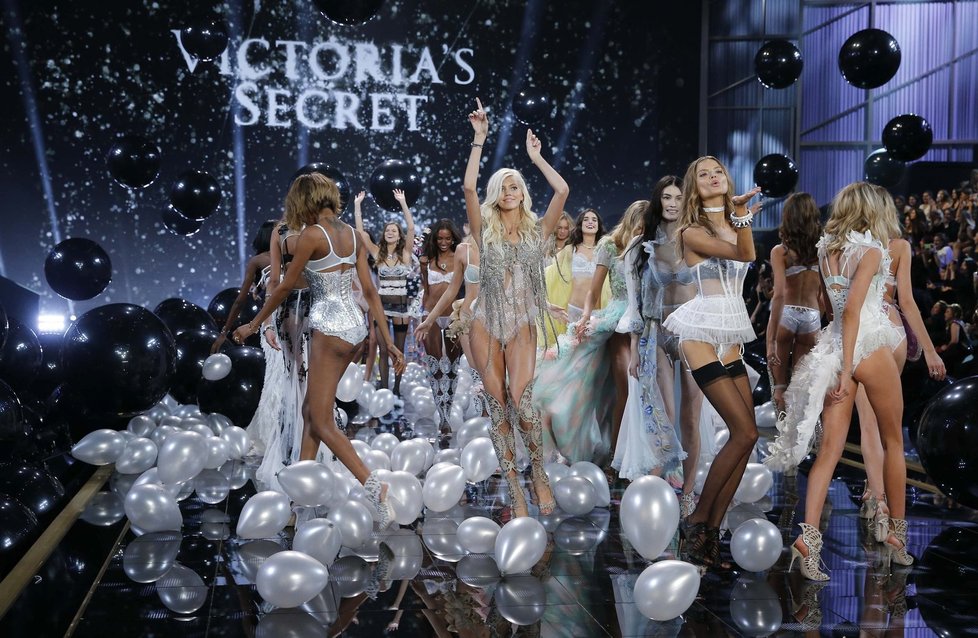 Andílci na přehlídce Victoria´s Secret