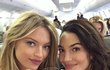 Martha Hunt s Lily Aldridge nepily mimosu, ale samotný šampus.