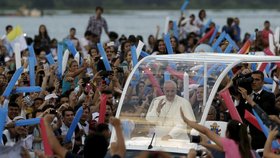 Papež při návštěvě Paraguaye.
