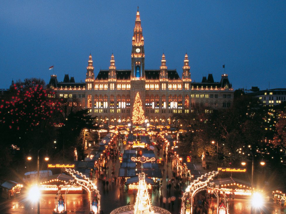 Vánoční trhy ve Vídni jsou velmi oblíbenou destinací i pro Čechy