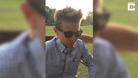 Jeho reakce vás dojme k slzám: 10letý chlapec vidí poprvé barvy