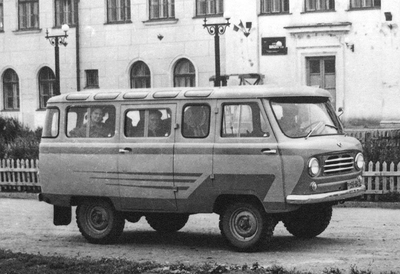 UAZ 450B