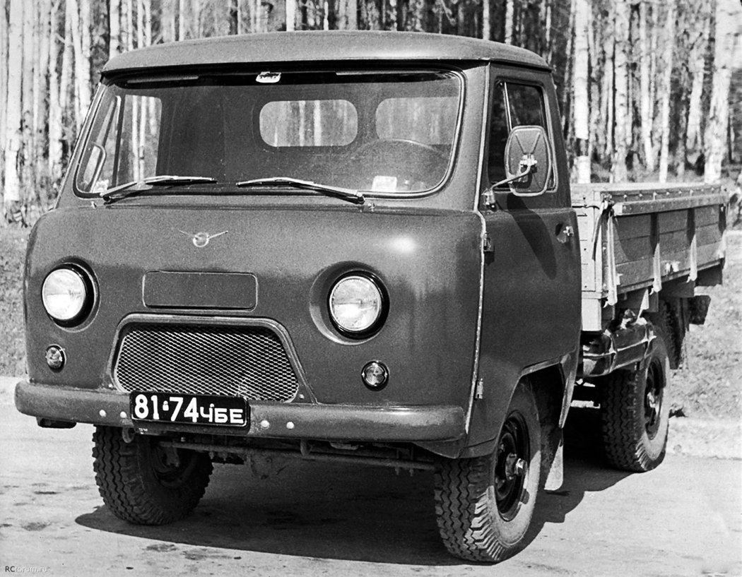 UAZ 452