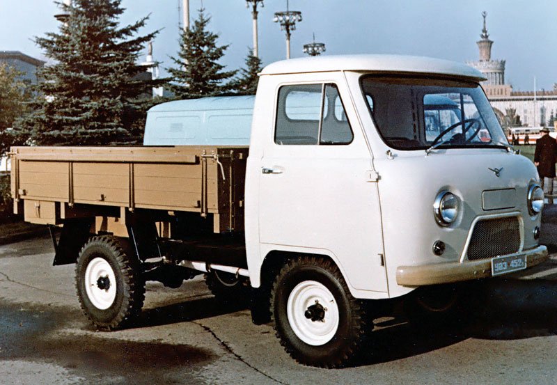 UAZ 452