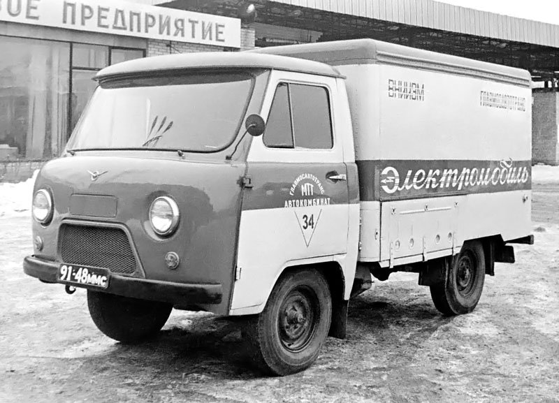 UAZ 452