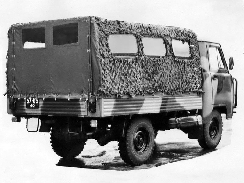 UAZ 3303