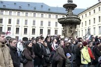 Češi se na Hradě naposledy rozloučili s Václavem Havlem