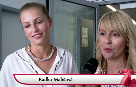 Podívejte se, jak je Česká Miss Earth Karolína Mališová podobná své mamince