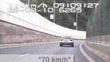 VIDEO: Ujížděl policii rychlostí 200 km/h