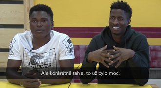 Nigerijci z Dukly: O zimě, která už byla trochu moc, i rande v Praze