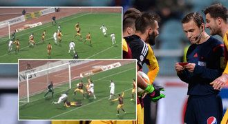 Nové záběry z Dukla - Sparta: Jiráček v ofsajdu, Štetinova ruka nebyla