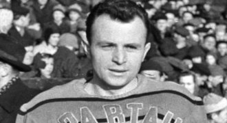 JAK TO BYLO: Kapitán, hokejová legenda, zlatý trenér. Karel Gut zemřel před třemi lety