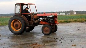 Představení potuněného traktoru
