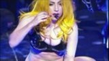 Koncert Lady Gaga: Fanouškům ukázala špeky!