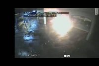 Idiot v plamenech: Británie má nejhloupějšího zločince!