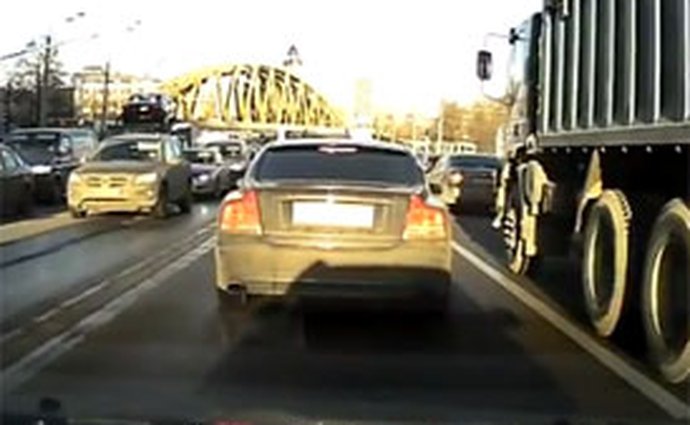 Video: To nejlepší z ruských silnic