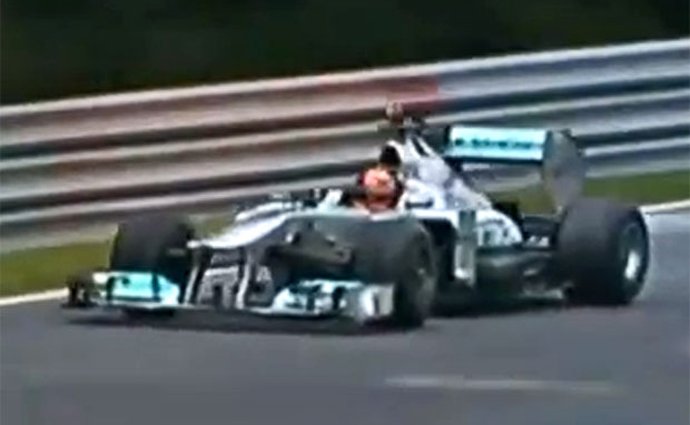 Video: Michael Schumacher jezdil s Mercedesem F1 na Severní smyčce