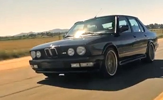 Video: Majitel BMW M5 najel přes 600 tisíc kilometrů
