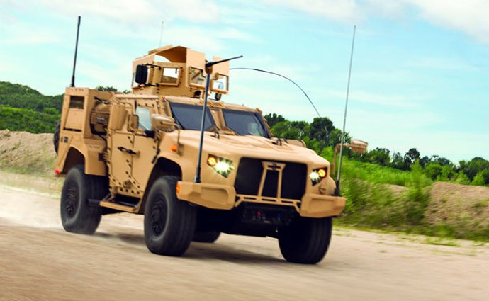 U.S. Army nakoupí vozy JLTV za 6,75 miliardy dolarů, nahradí Humvee