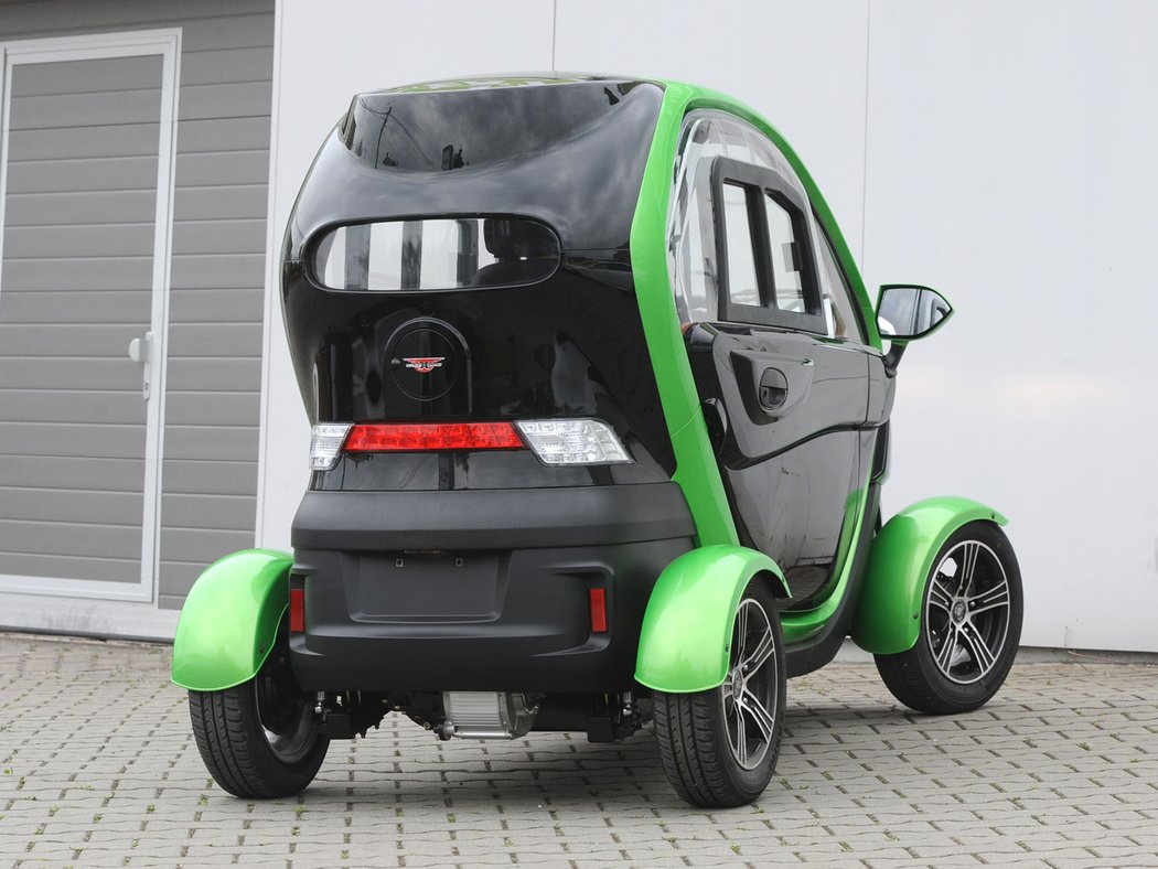 Velor-X-Trike, elektrická čtyřkolka