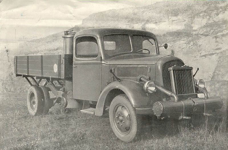 Škoda 256 na dřevoplyn