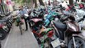 V celém Vietnamu se jezdí především na motorkách a skútrech.