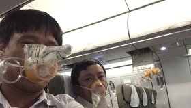 Cestující si museli nasadit masky.