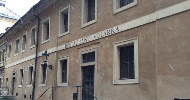 Legendární restaurace Vikárka je zavřená. A otevřít ji nikdo nemůže.