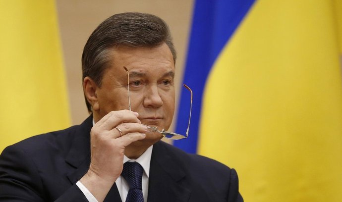 Viktor Janukovyč během tiskové konference v Rostově na Donu