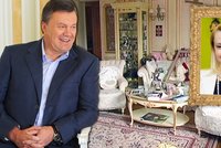 Janukovyč si vydržoval milenku: Nakradeného luxusu si užívala o 20 let mladší blondýna