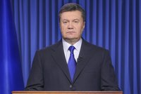 Sesazený prezident Janukovyč: Putina požádal o zásah na Ukrajině!