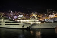 Luxusní jachtu oligarchy Medvedčuka vydraží ve prospěch Ukrajiny. Má cenu 4,5 miliardy
