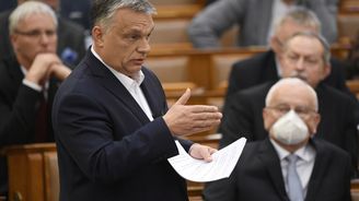 Vojenský převrat a zavření parlamentu? Českem se opět šíří fámy o Maďarsku