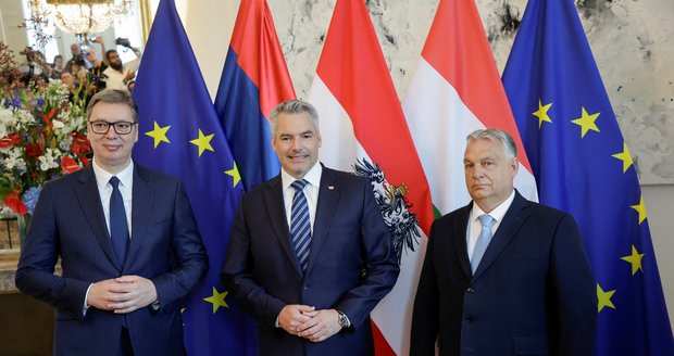 Orbán to schytal od kancléře Rakouska. „Jsme jediným místem bez migrantů v Evropě,“ chvástal se